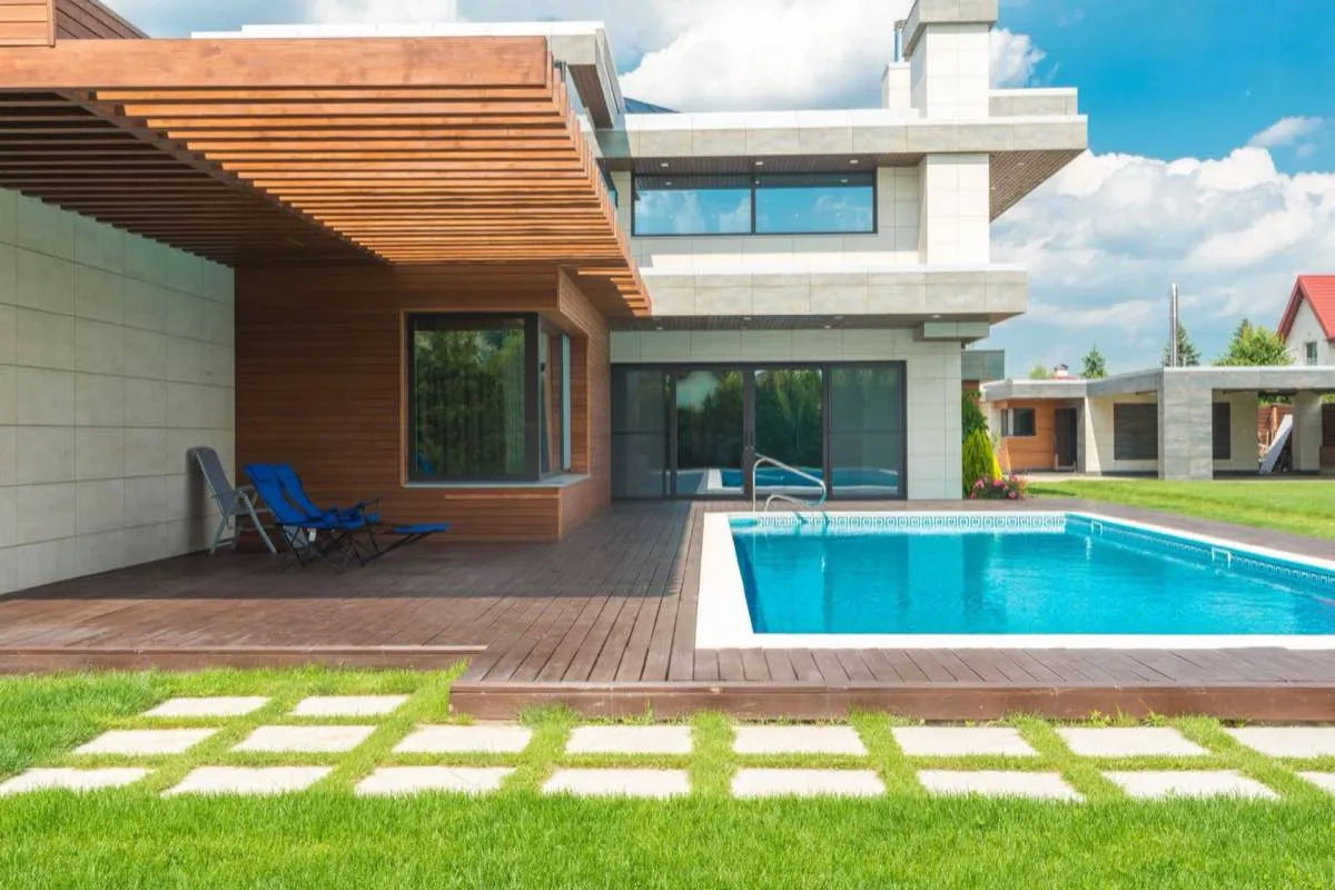 Inground fiberglass and gunite swimming pools in Laredo, TX